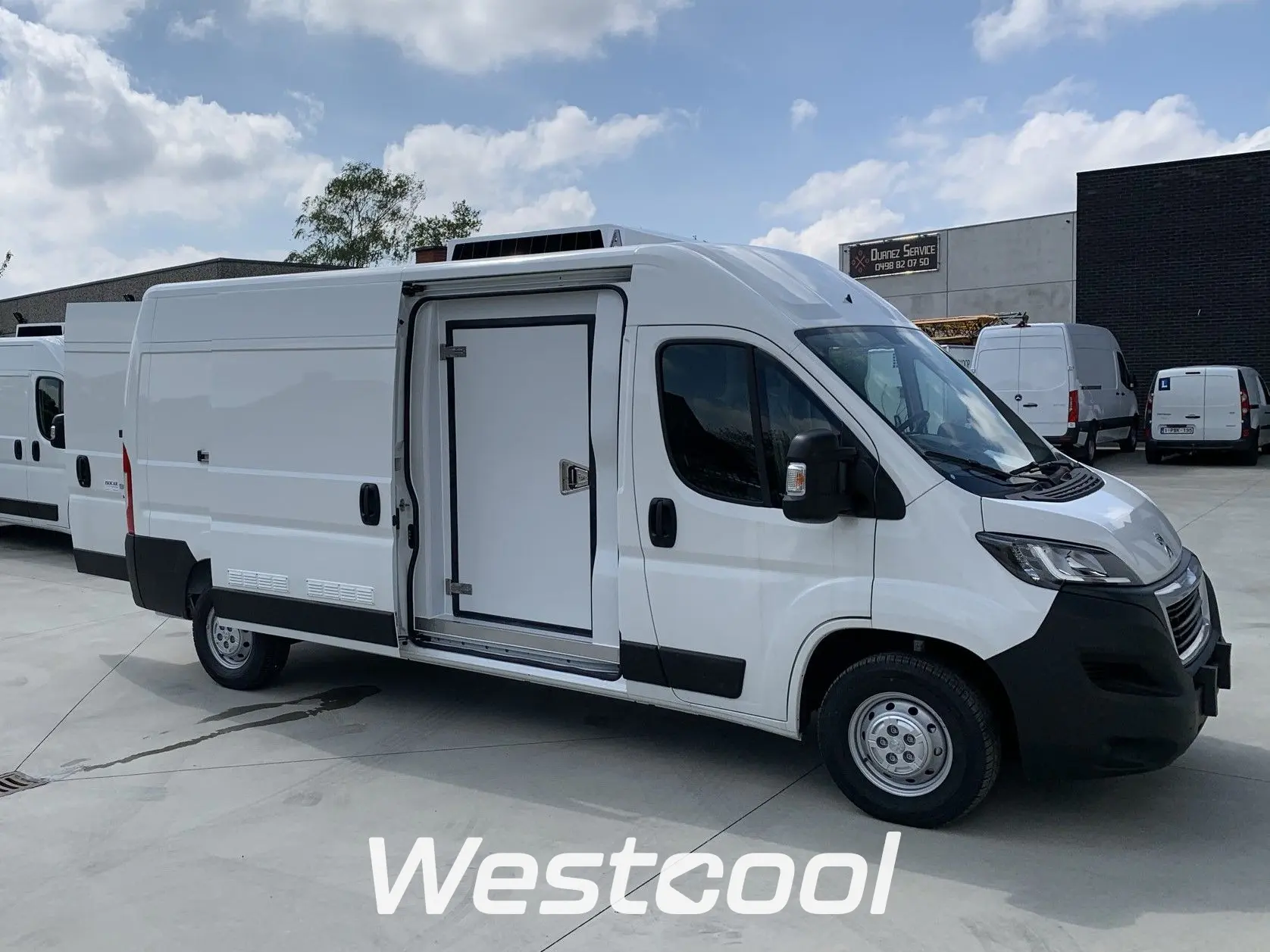 Koelwagen met vriesdeur